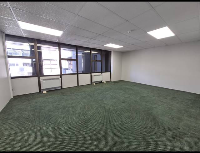 899M² OFFICE TO LET IN SANDTON CENTRAL